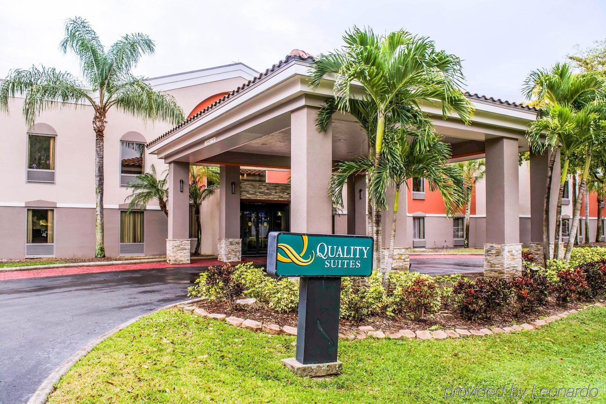 Quality Suites Fort Myers Airport I-75 Zewnętrze zdjęcie